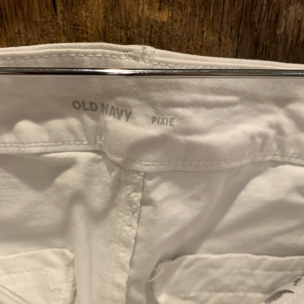 Old Navy Pixie Capris - image 2